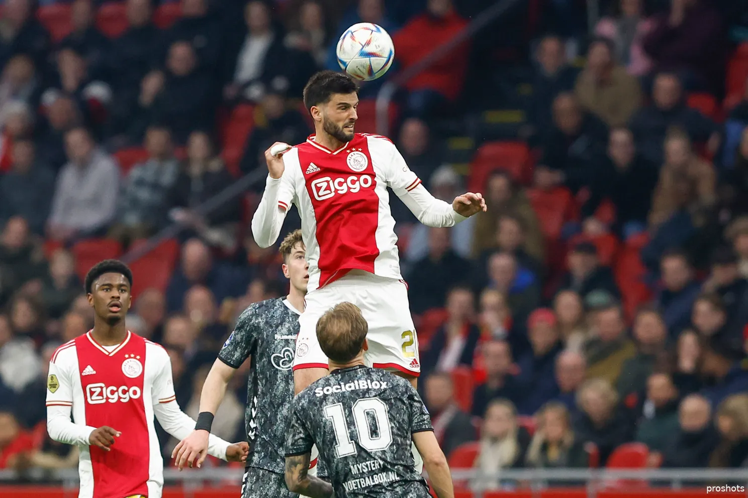 florian grillitsch ajax