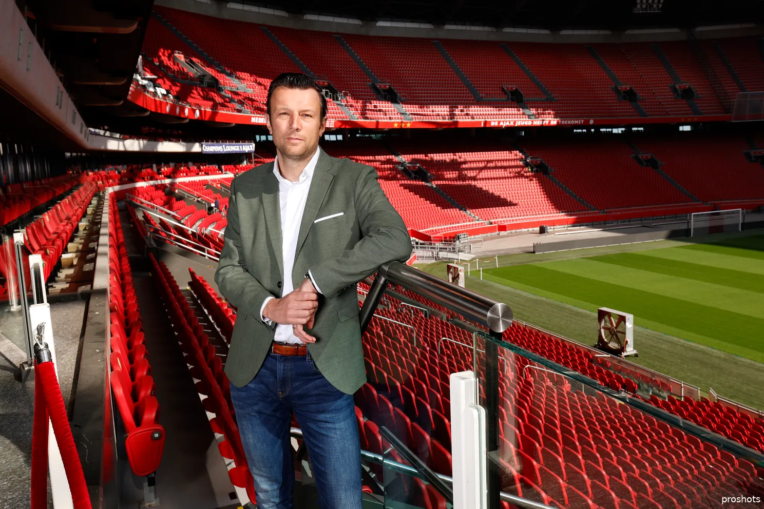 menno geelen commercieel directeur ajax