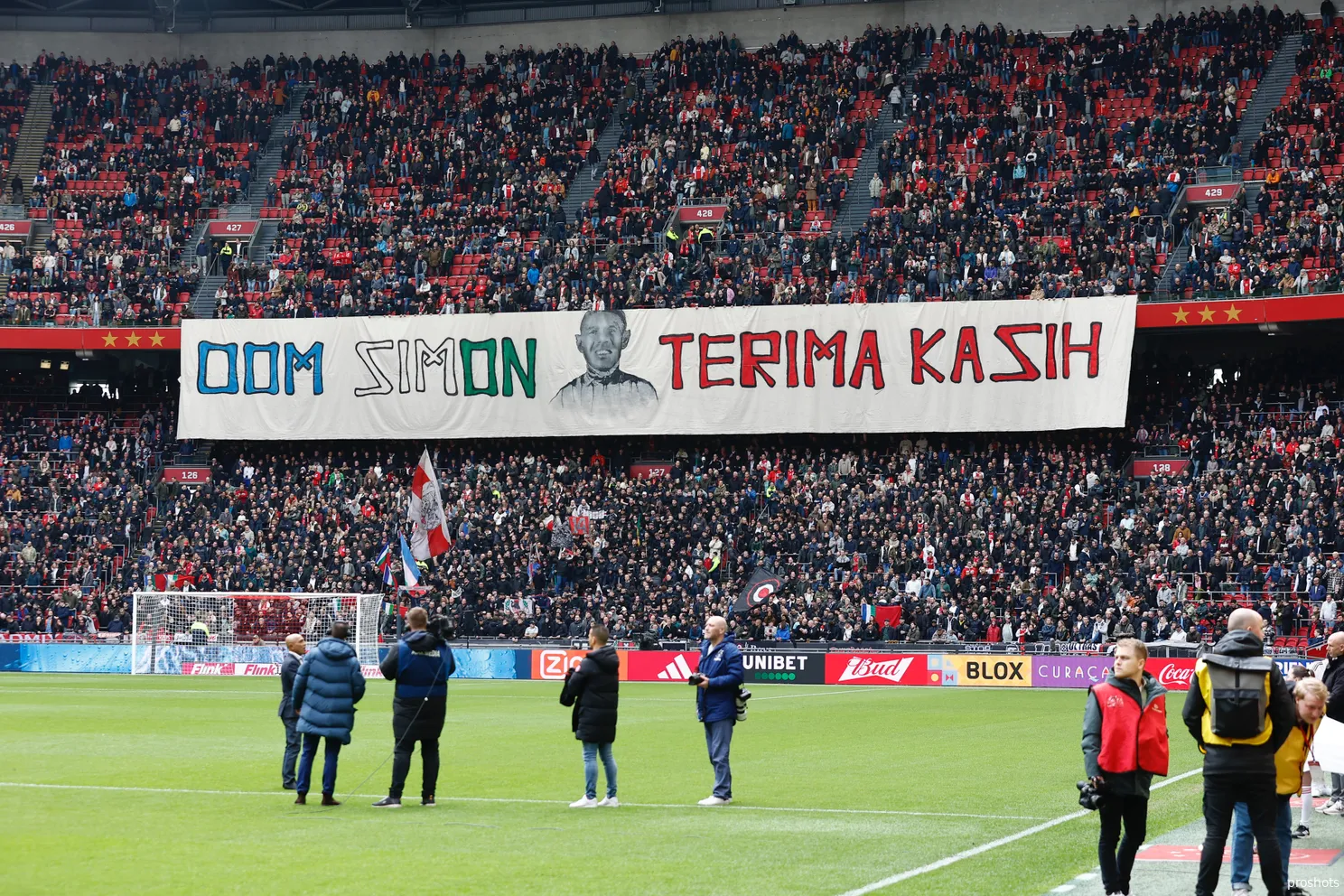 simon tahamata ajax utrecht