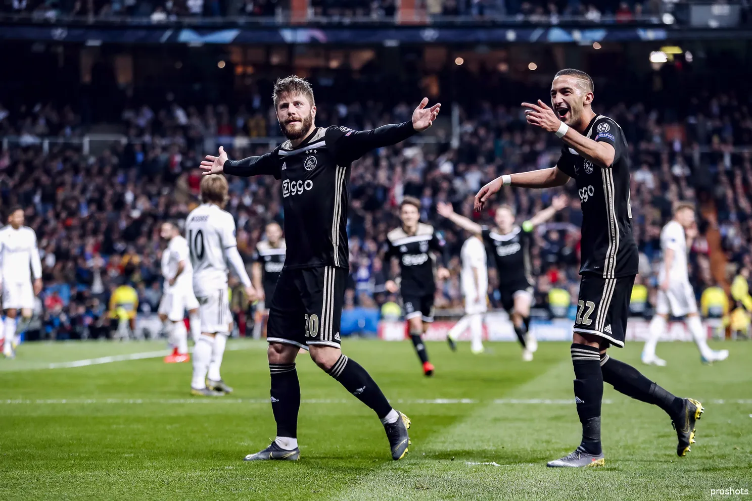 schone ziyech ajax