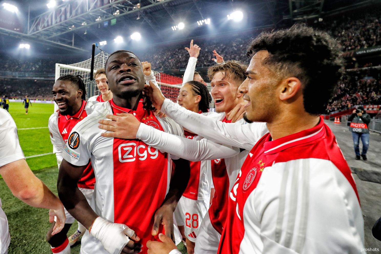 brian brobbey ajax maccbi tel aviv europa league