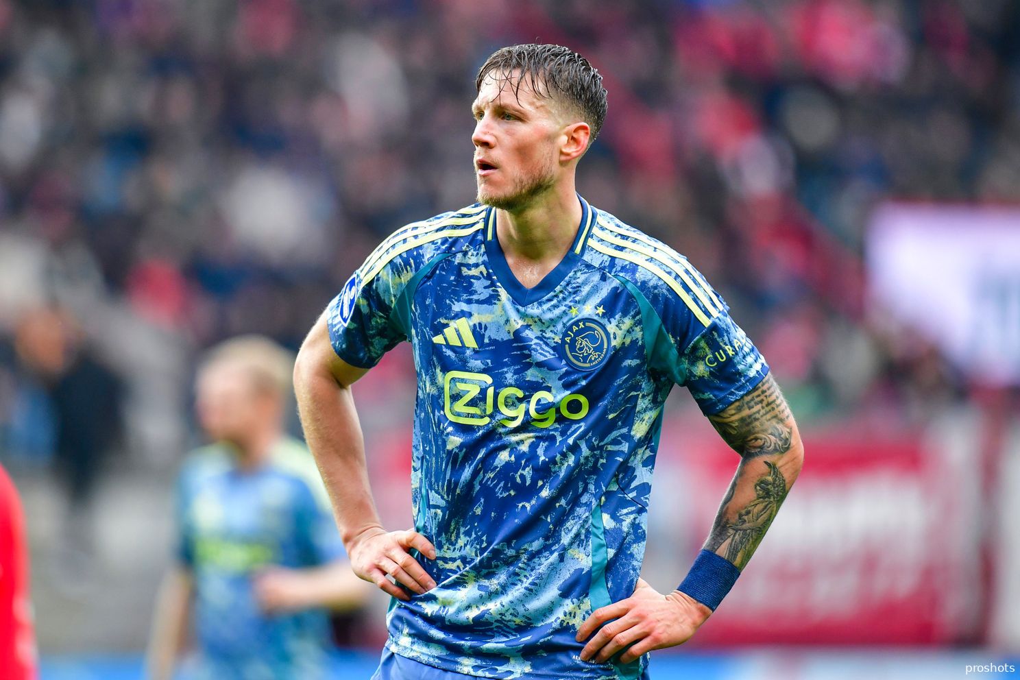 wout weghorst fc twente ajax 24 25