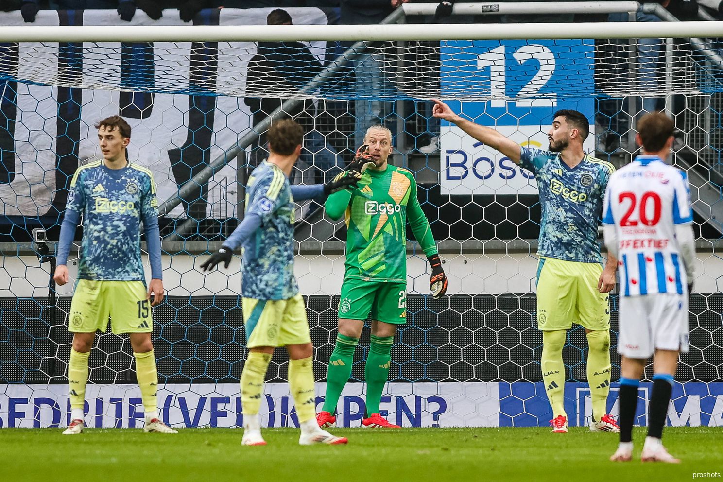 Twee Ajacieden opgenomen in het Elftal van de Week: 'Ik zag hem veel vooruit spelen'