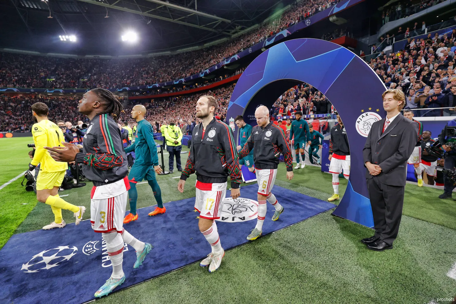 Europese competities ten einde: wat betekent dit voor Ajax en potindeling Champions League?