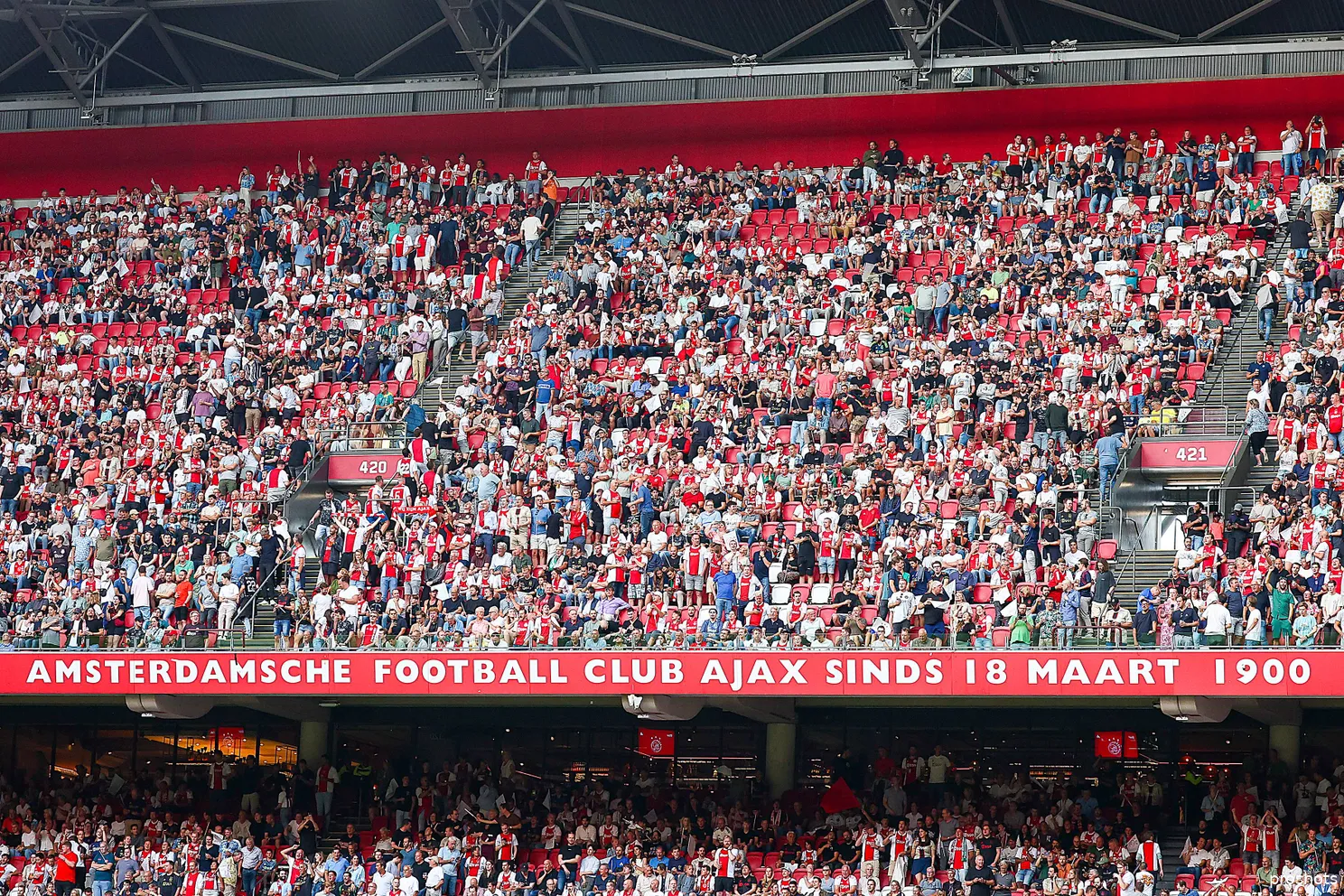 ajax supporters johan cruijff arena