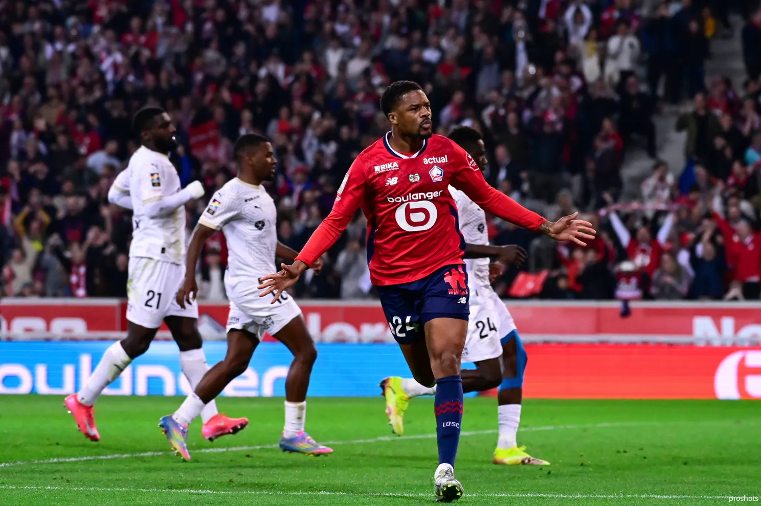 chuba akpom lille reims