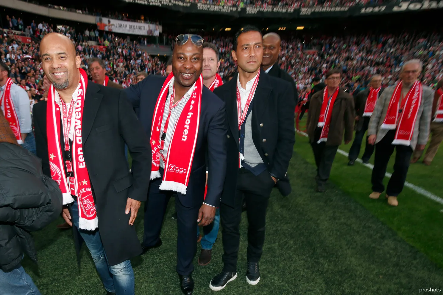 'Ajax sprak met Landzaat; rol als derde assistent bleek contractueel niet mogelijk'