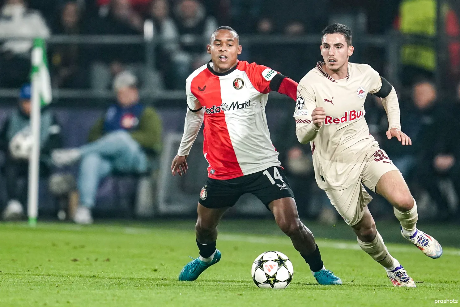 oscar-gloukh-red-bull-salzburg