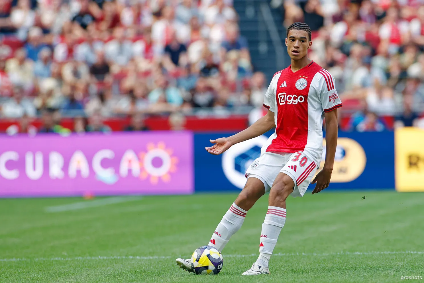 AaronBouwman_Ajax-Telstar