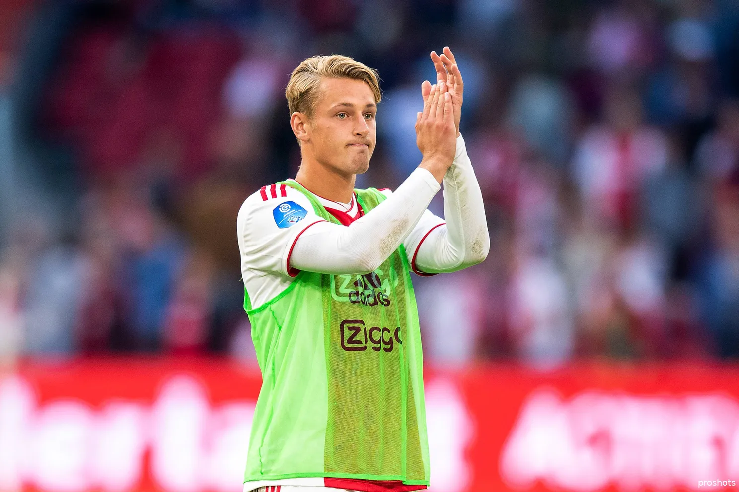 Copyright-ProShots-2391976