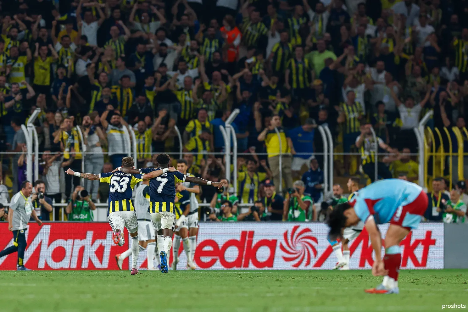 Copyright-ProShots-30479718