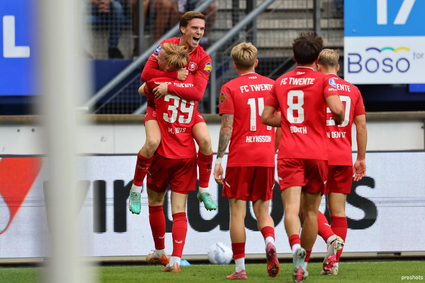 Copyright-ProShots-30648897