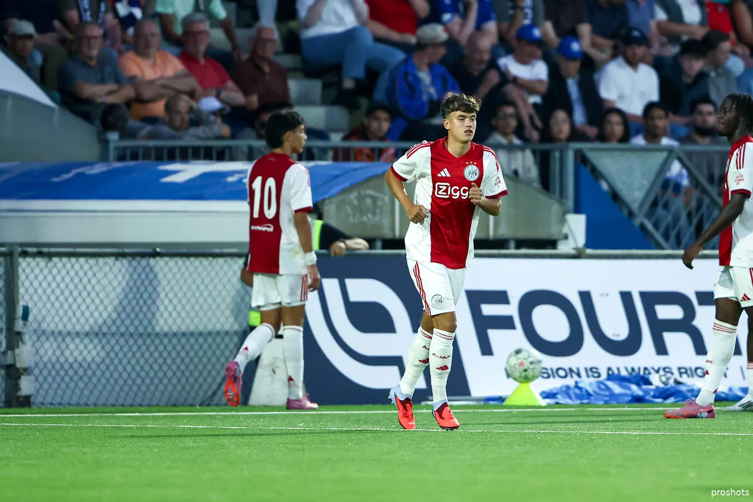 Damián-van-der-Vaart-Den-Bosch-Jong-Ajax