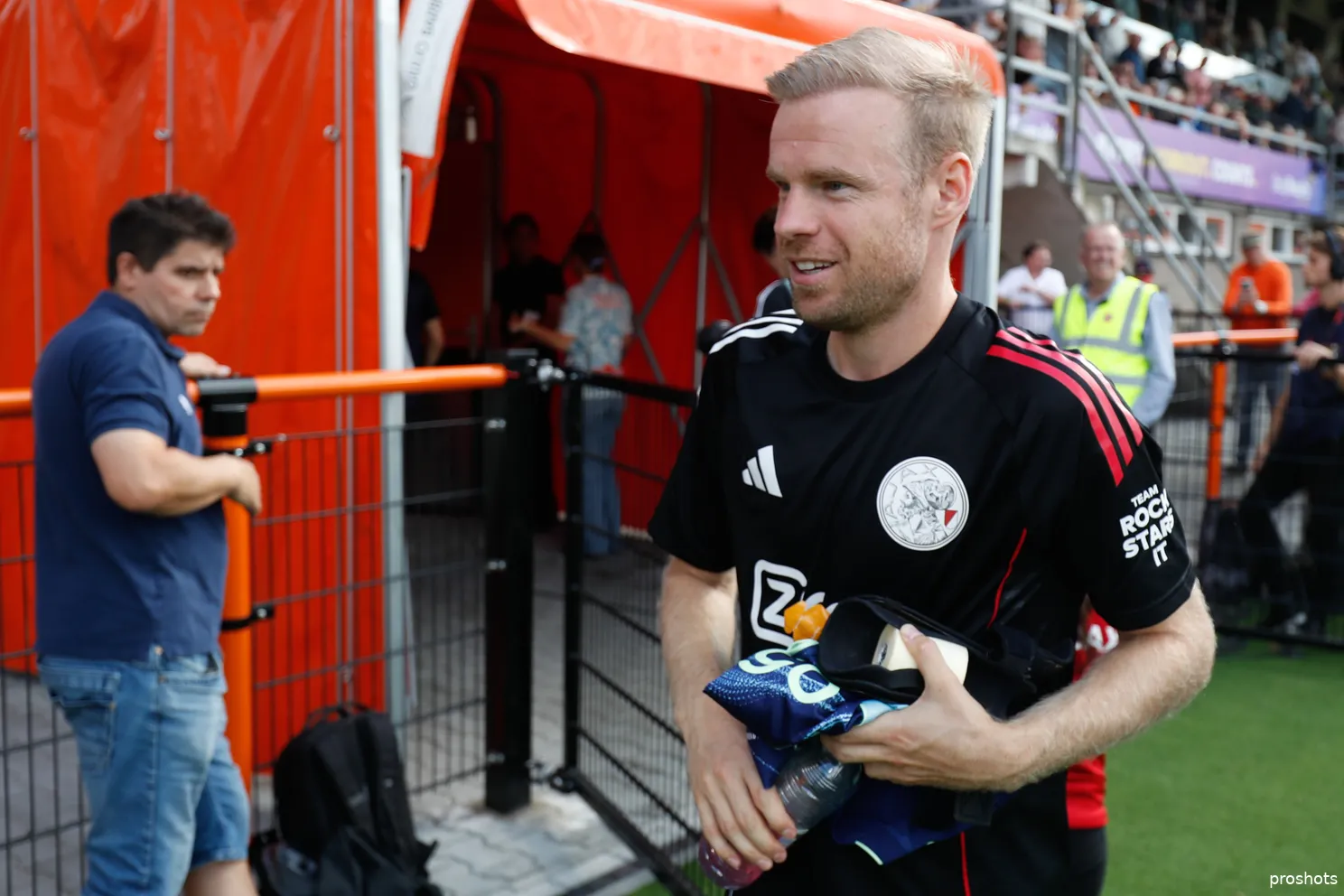 davy klaassen fc volendam ajax 25/26