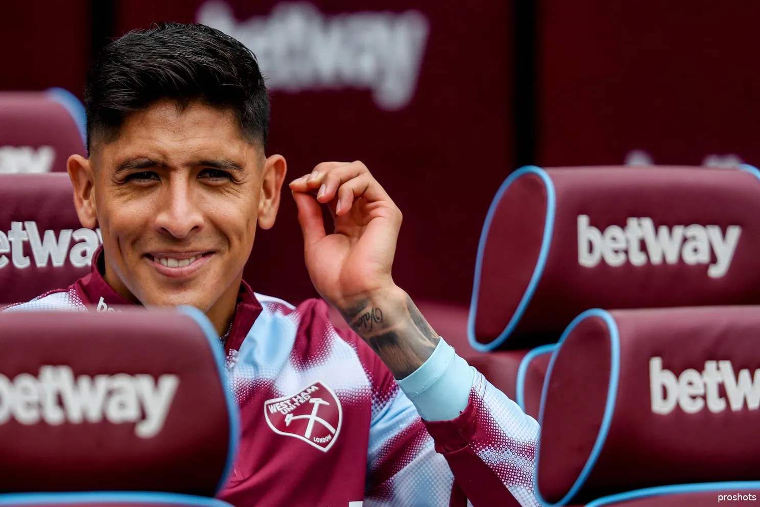 edson-alvarez-west-ham-united