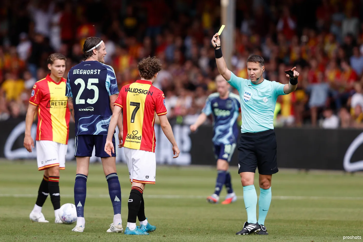 wout-weghorst-ajax-go-ahead-eagles