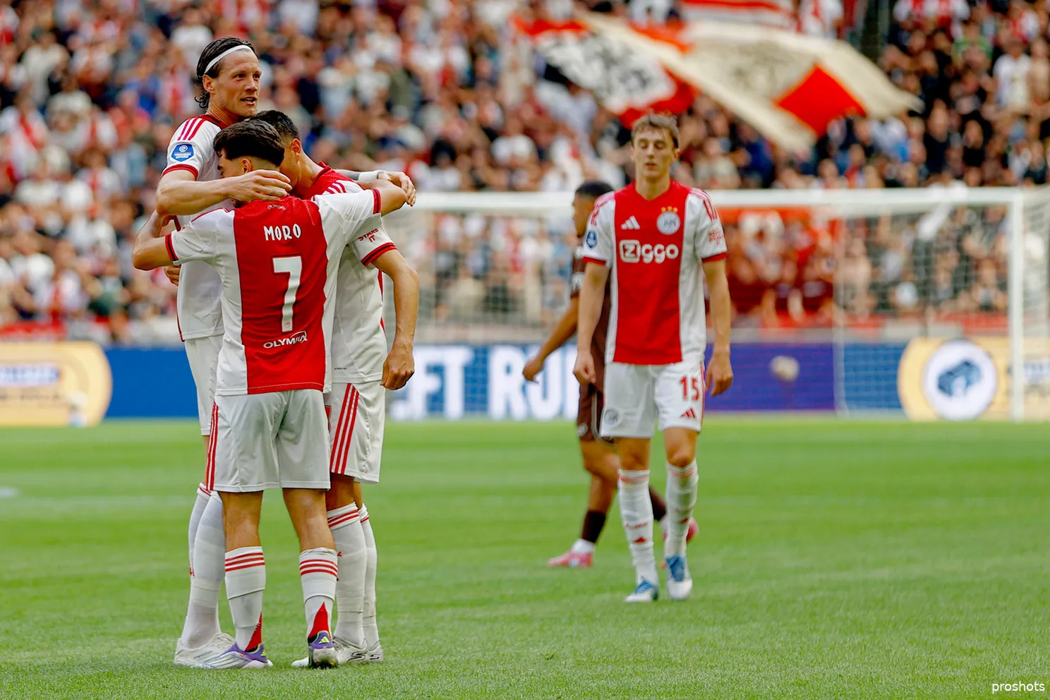 wout weghorst ajax telstar 25/26