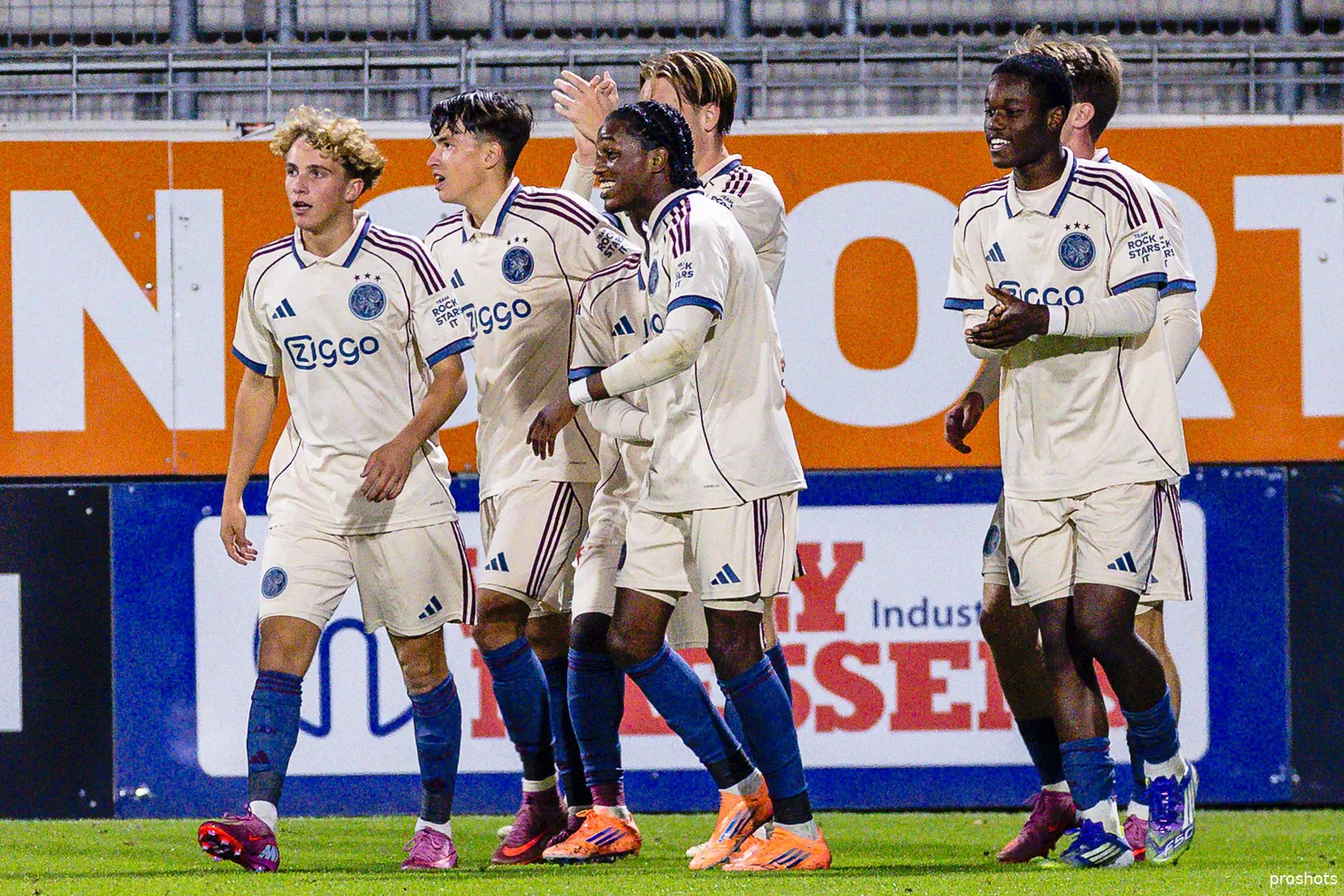 jong-ajax-rkc-waalwijk