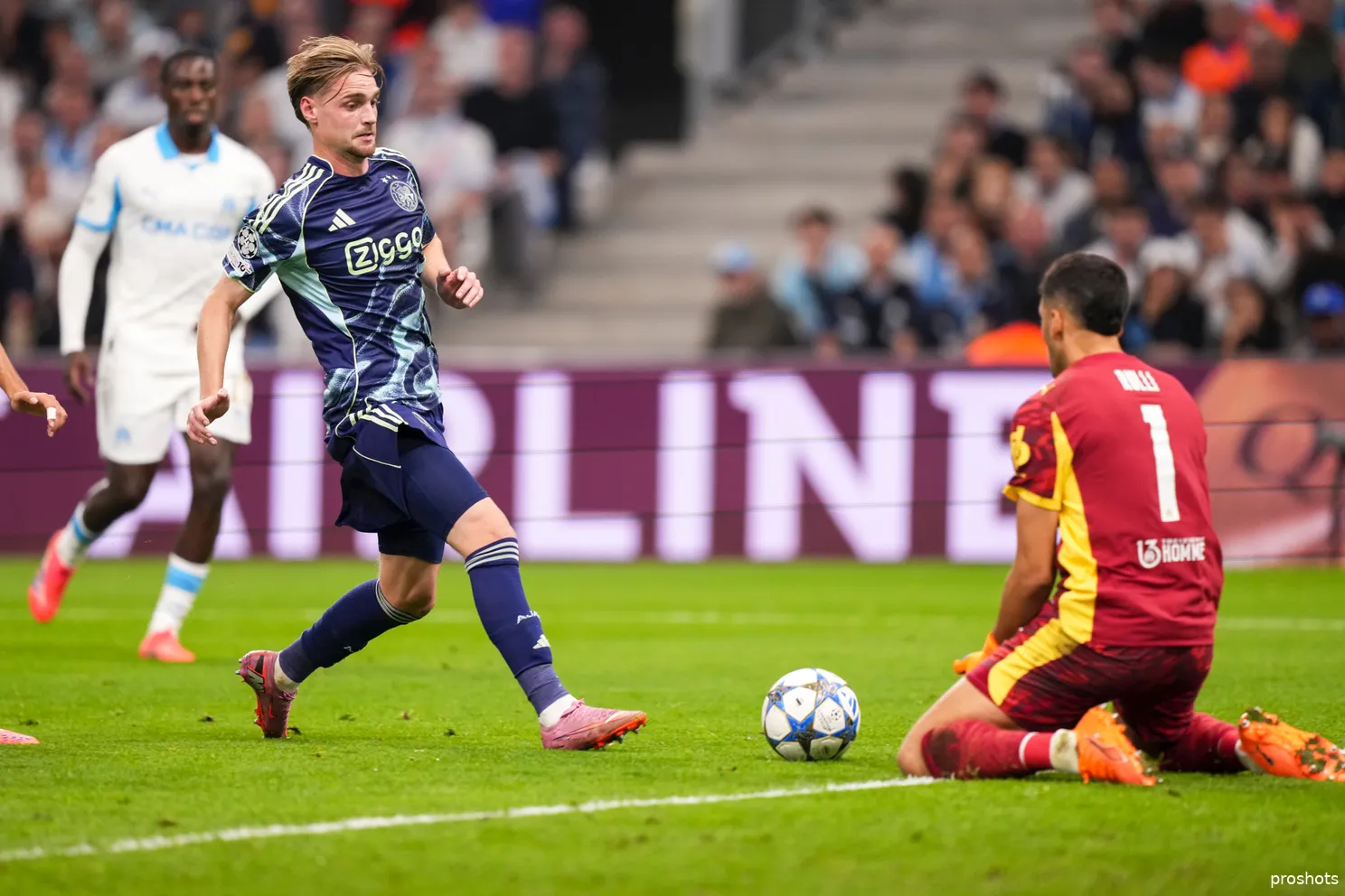 Kenneth Taylor olympique Marseille Ajax 25/26