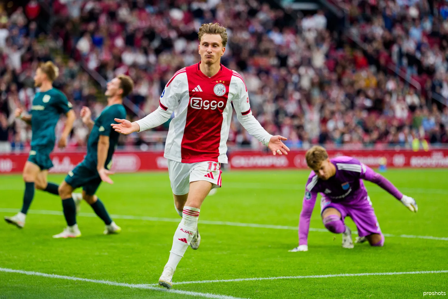 mika godts ajax pec zwolle 25/26