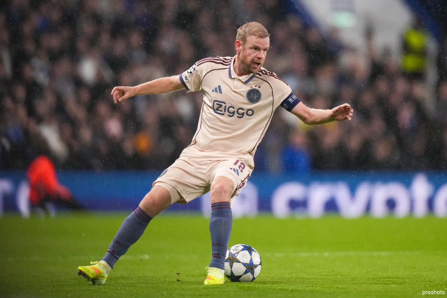 davy Klaassen Chelsea ajax 25/26