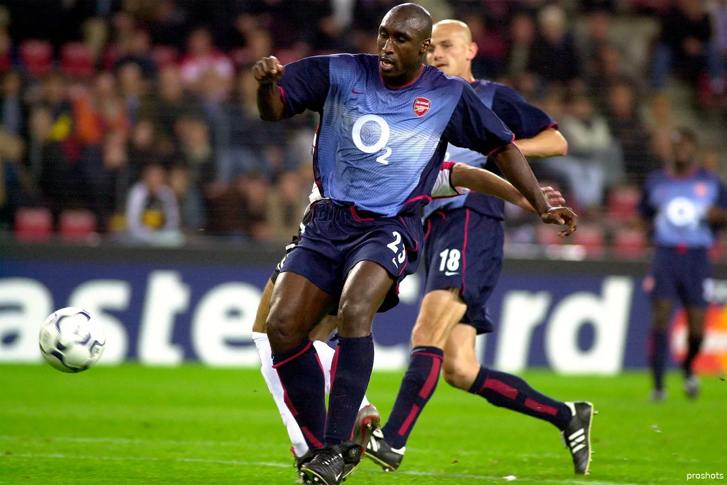 sol-campbell-arsenal