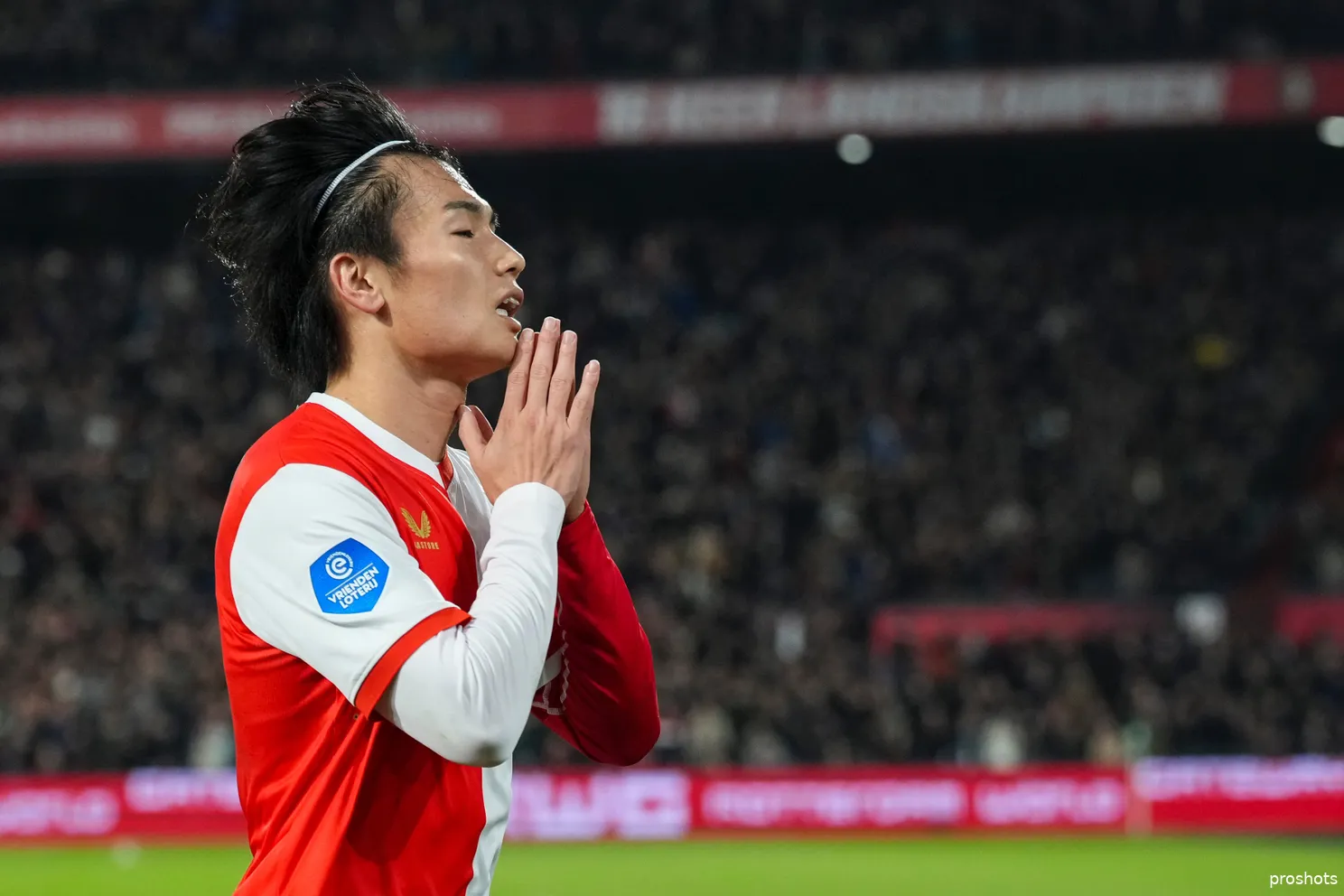 ayase Ueda Feyenoord 25/26