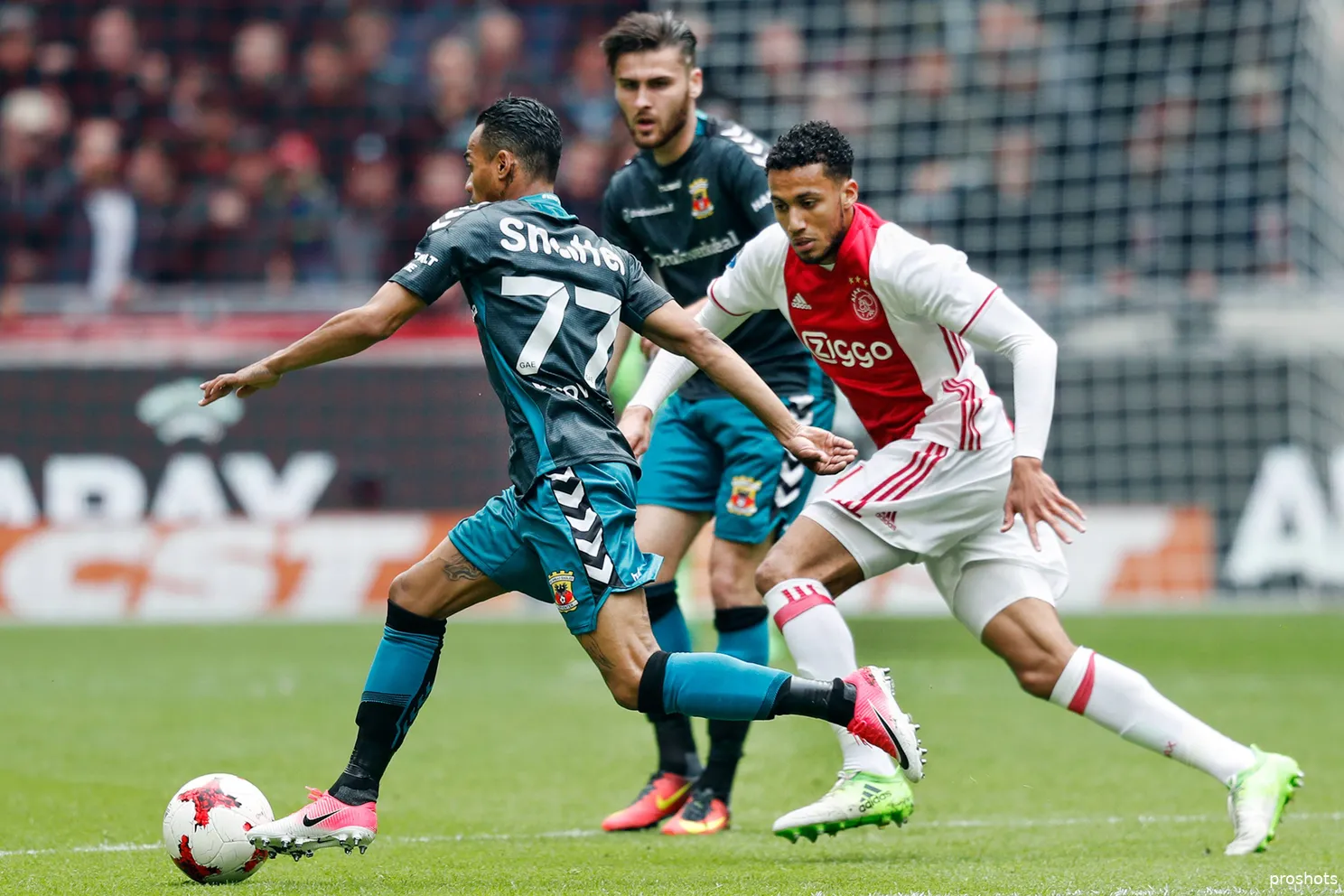 Ajax Showtime Jarchinio Antonia