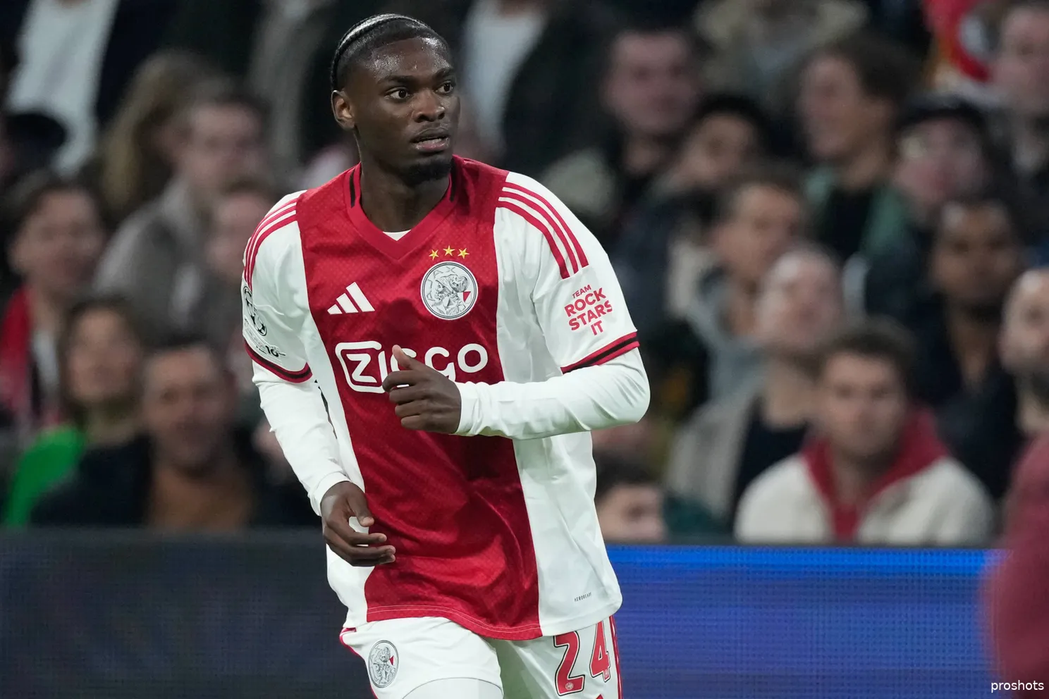 Ajax Showtime Jorthy Mokio