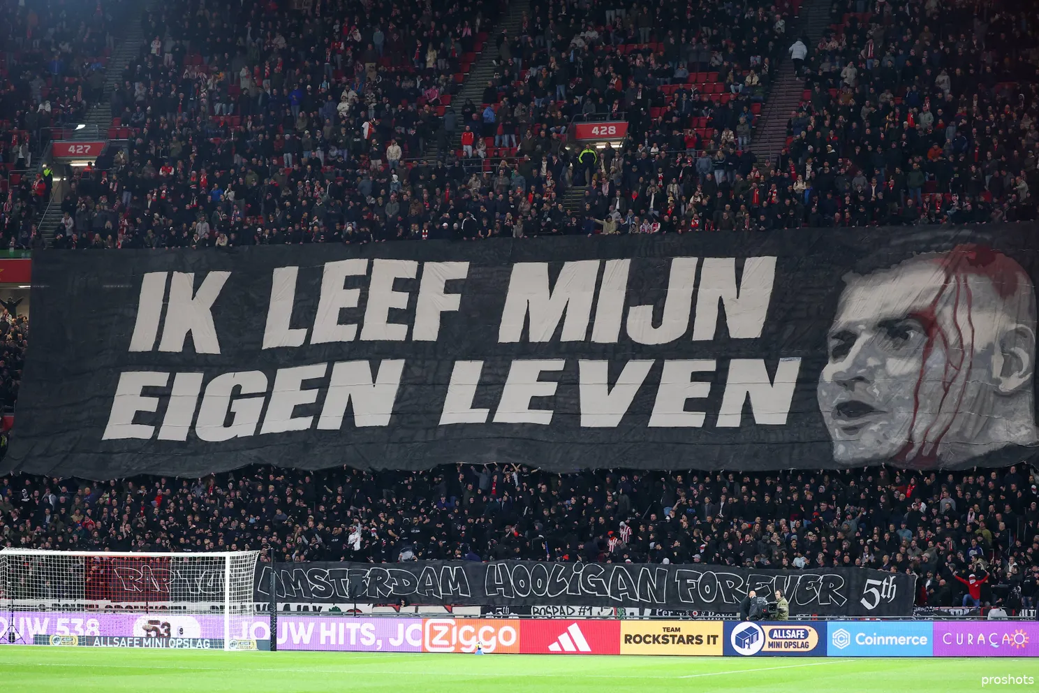 Ajax Showtime F-Side