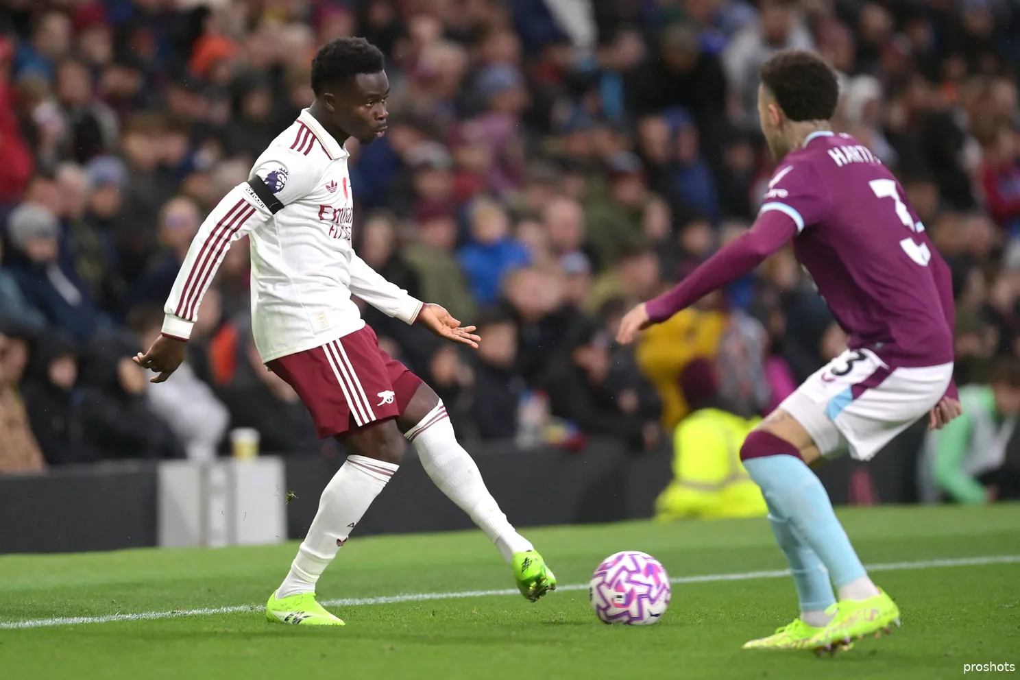 Ajax Showtime Quilindschy Hartman Bukayo Saka Arsenal Burnley