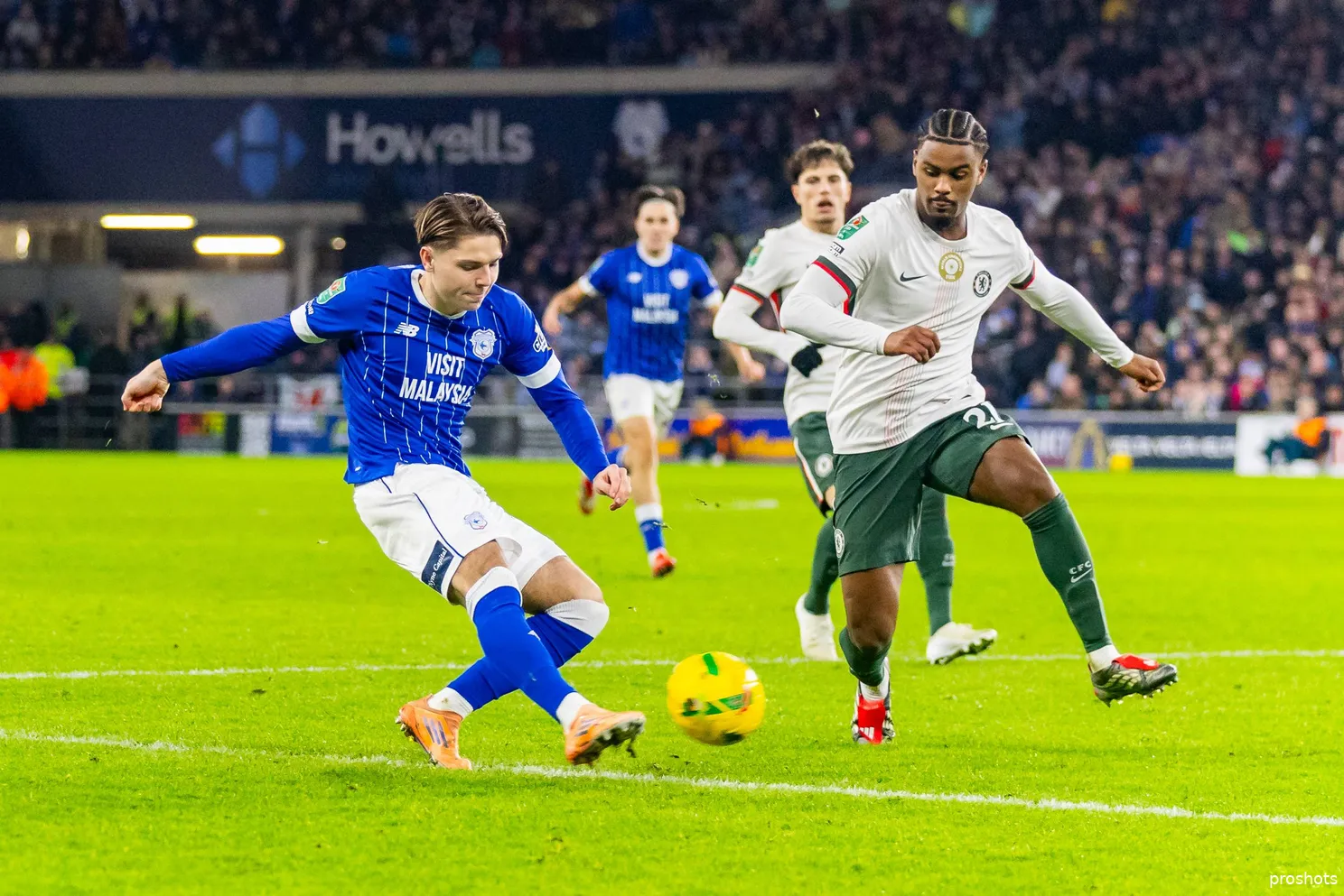 ajax Showtime Jorrel Hato