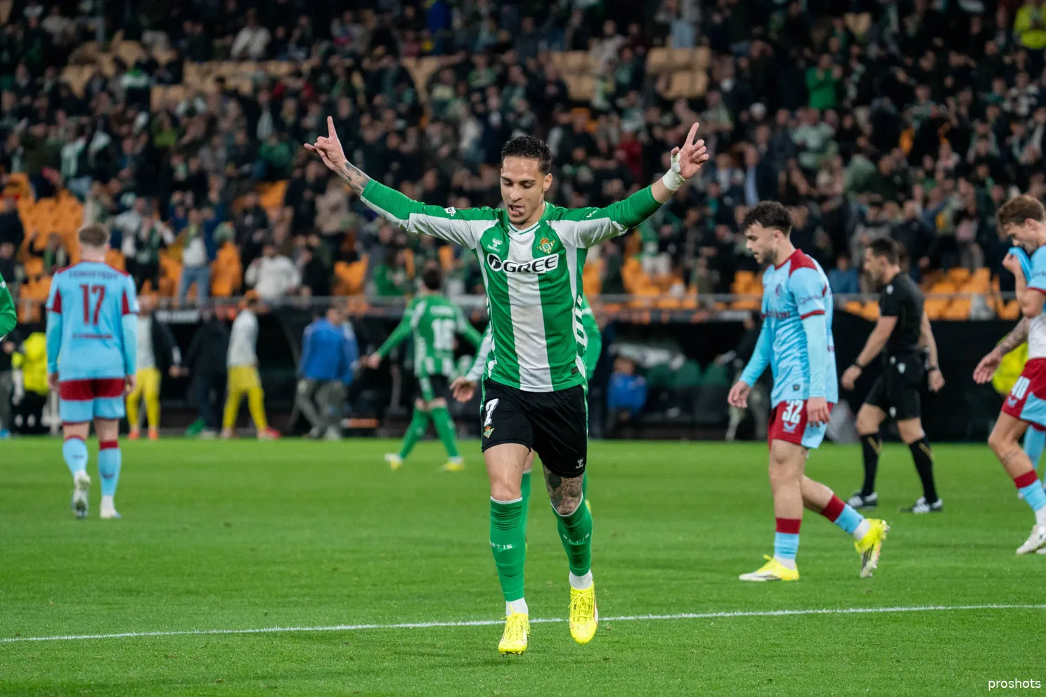 Ajax Showtime Antony Real Betis