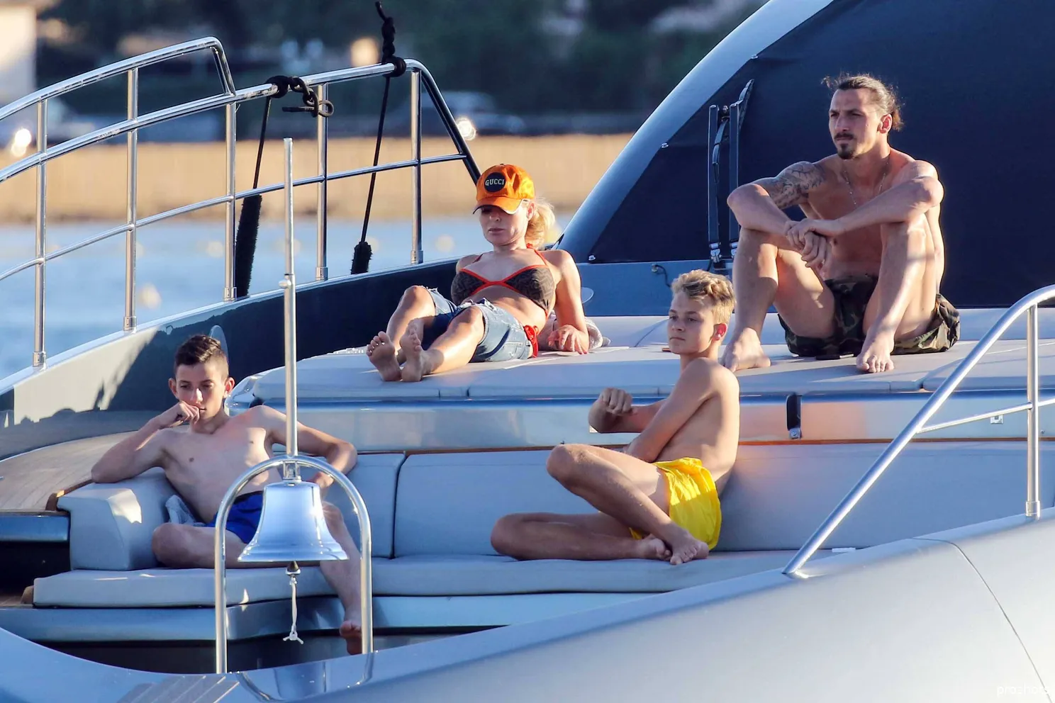 Ajax Showtime Zlatan Ibrahimovic Maximilian