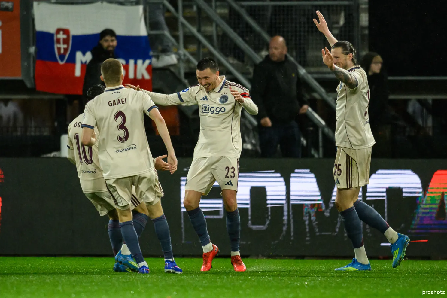 ajax showtime steven berghuis Heracles Almelo ajax 25/26