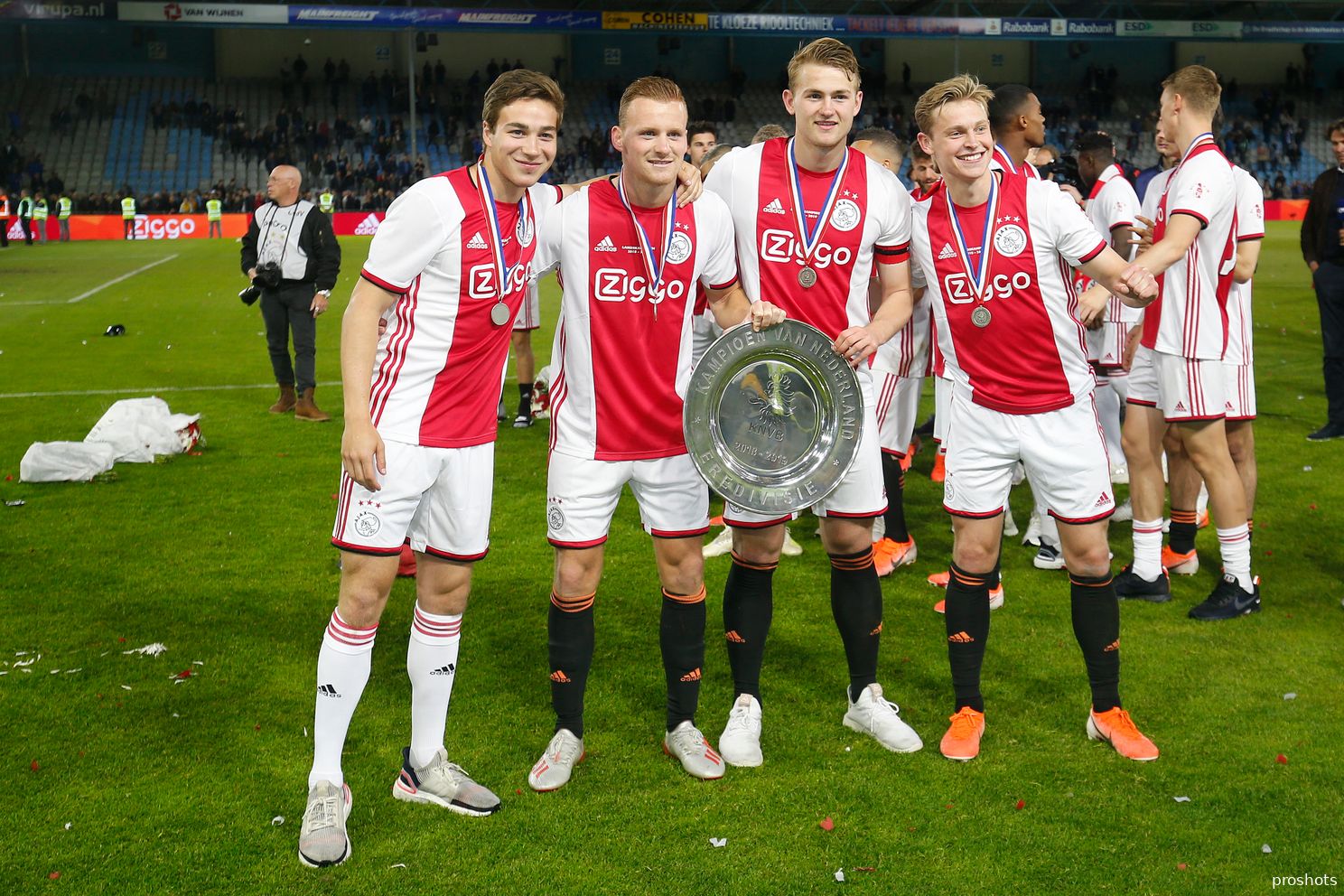 Eiting kijkt positief terug op Ajax-tijdperk: ‘Ben een echte jongen van Ajax’