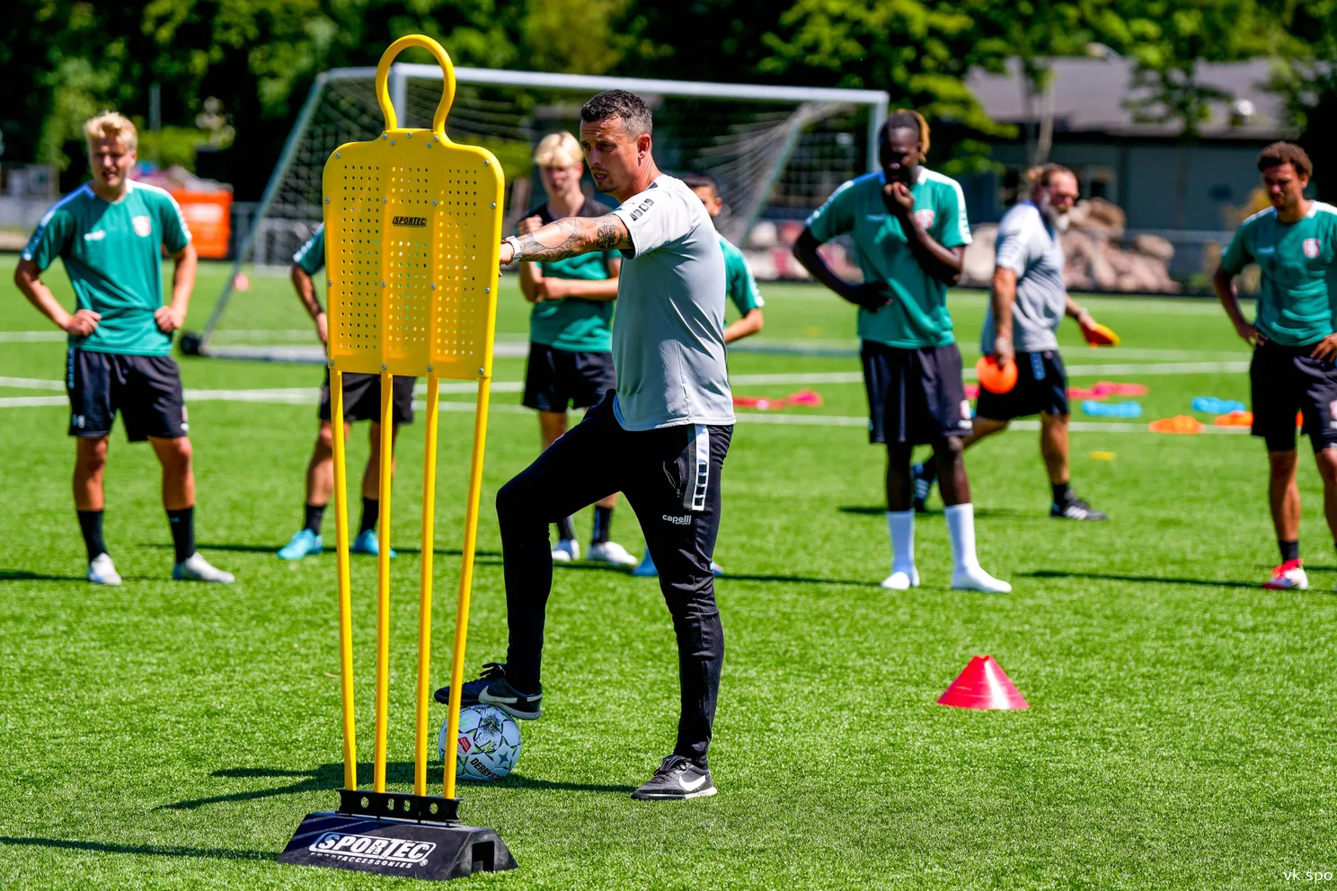 Julian Jenner via Feyenoord gestald bij FC Dordrecht