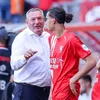 Emotionele woorden: Twente-spelers eren Ron Jans na zijn laatste bekerwedstrijd