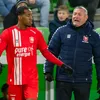 Brenet roemt 'de Teddybeer' Ron Jans: "Dan ga je als voetballer nét wat harder lopen"