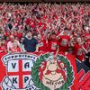 Belangrijk: Vanmiddag extra faciliteiten voor supporters, rode shirts te koop rondom stadion
