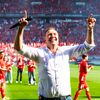 Jannes komt terug naar de Veste: Speciaal optreden voor Twente-supporters