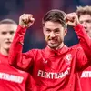 Derde helft bevalt Van Wolfswinkel wel: 'Moet steeds een andere kleur Bacardi kiezen'
