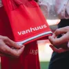 DONE DEAL: Vanhuus nieuwe shirtsponsor FC Twente (v)