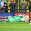 19-jarige Gerritsen maakt indruk bij debuut FC Twente: "Zijn dingen waar je van leert"