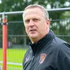 Van den Brom prijst trainingskamp en laat spelers direct zweten: "Was lang en intensief"