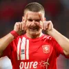 FC Twente-flop Tzolis leeft op in Champions League: "Waanzin in Brugge"