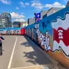 Foto: prachtige FC Twente-gerelateerde graffiti siert Stationsplein Enschede