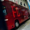 In beeld: Nieuwe spelersbus FC Twente met bijzondere verwijzing naar seizoenkaarthouders