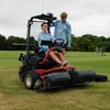 Rots en Nijstad op de grasmaaier, de wheelie van Weidmann en keihard afzien