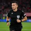 Albanese gele kaarten-strooier scheidsrechter bij FC Twente - Qarabag FK